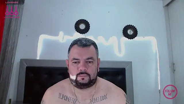 Snapshot of perverseveteranmanxxx chatting on September 2025 03:11:02 PM perverseveteranmanxxx online show from September 2025 03:11:02 PM