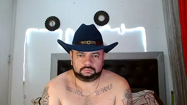 Snapshot of perverseveteranmanxxx chatting on September 2025 03:06:02 PM perverseveteranmanxxx online show from September 2025 03:06:02 PM