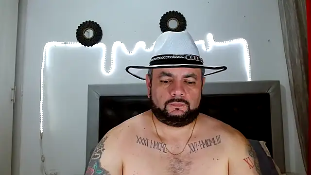 Snapshot of perverseveteranmanxxx chatting on October 2025 04:04:02 AM perverseveteranmanxxx online show from October 2025 04:04:02 AM