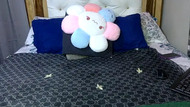 creamyamber online show from February 2026 12:39:02 AM