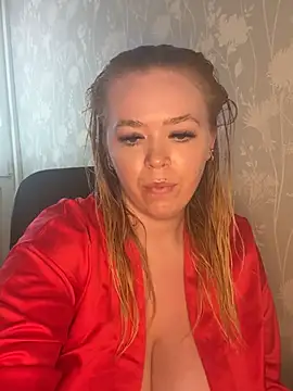 Heyitskaylaxo online show from May 2026 01:39:02 PM