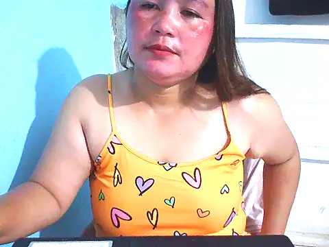 Snapshot of xsweetlover69x chatting on July 2026 02:34:02 PM xsweetlover69x online show from July 2026 02:34:02 PM