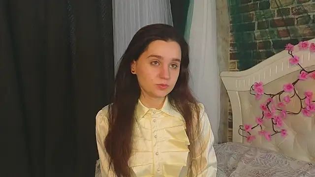 ReynaEdge online show from May 2026 07:38:01 AM