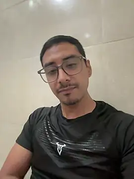 Snapshot of JordanLoss chatting on May 2026 05:03:01 AM JordanLoss online show from May 2026 05:03:01 AM