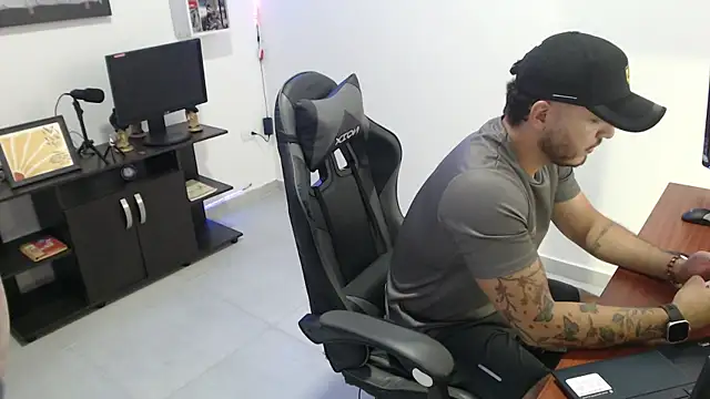 Thiago 420 online show from June 2026 11:06:01 PM