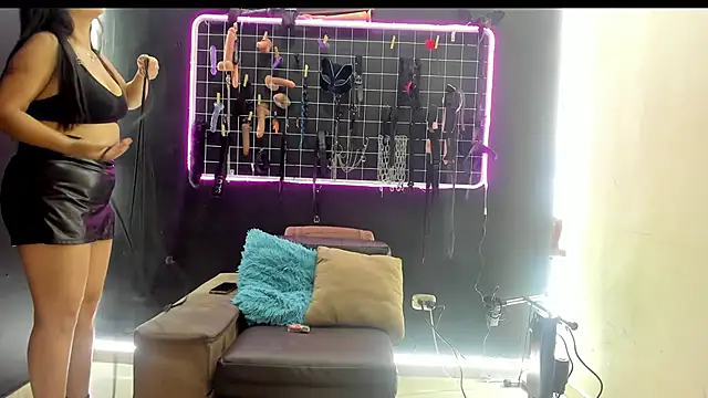 MistressMia bdsm online show from May 2026 06:35:02 PM