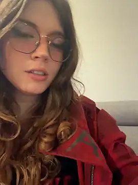 cutypiefull online show from June 2026 12:45:02 AM