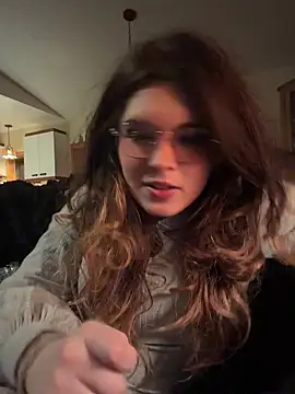 cutypiefull online show from June 2026 02:24:02 AM