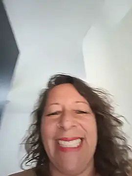 Nikki milf69 online show from May 2026 06:27:02 PM