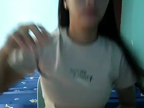 Snapshot of GraciousGirly chatting on May 2026 01:56:01 AM GraciousGirly online show from May 2026 01:56:01 AM