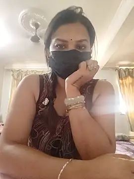 Snapshot of IndianFireQueen chatting on July 2026 08:54:01 AM IndianFireQueen online show from July 2026 08:54:01 AM