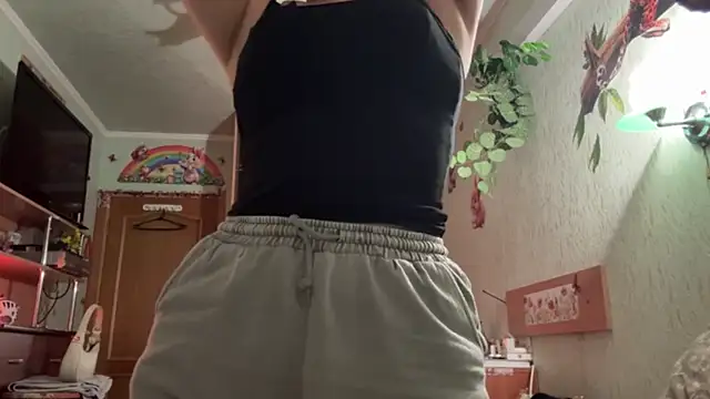 EmmaLovelyBB online show from May 2026 08:49:02 PM