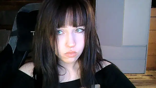 NoirEva online show from May 2026 09:35:02 PM