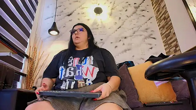 VenusClark S online show from June 2026 06:20:02 PM