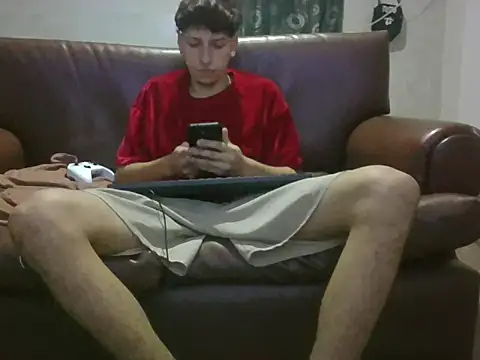 Snapshot of Noah_mod chatting on July 2026 01:41:01 AM Noah mod online show from July 2026 01:41:01 AM