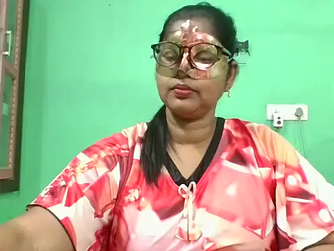 Kavya17 online show from June 2026 02:04:02 PM