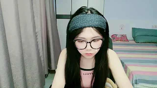 xiaoxiaoyu030 online show from May 2026 10:34:01 AM
