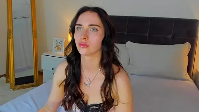KellyWhites online show from June 2026 05:16:02 AM