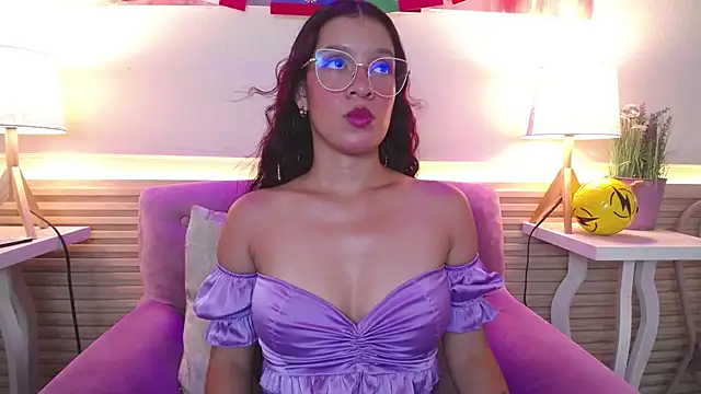 Snapshot of BrianaGaging chatting on June 2026 08:12:02 PM BrianaGaging online show from June 2026 08:12:02 PM