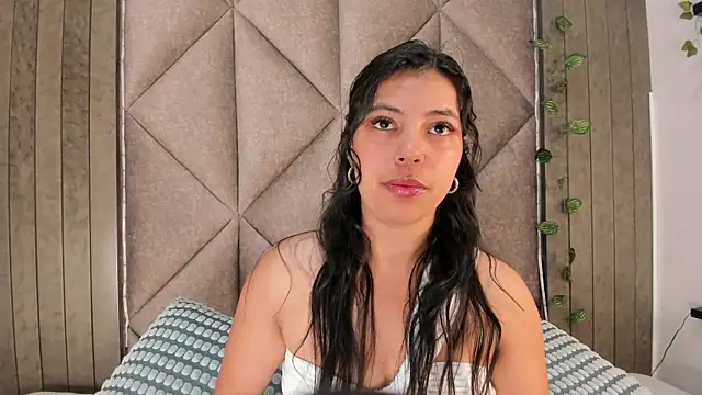 Snapshot of NinaSpicy__ chatting on May 2026 11:40:02 AM NinaSpicy online show from May 2026 11:40:02 AM