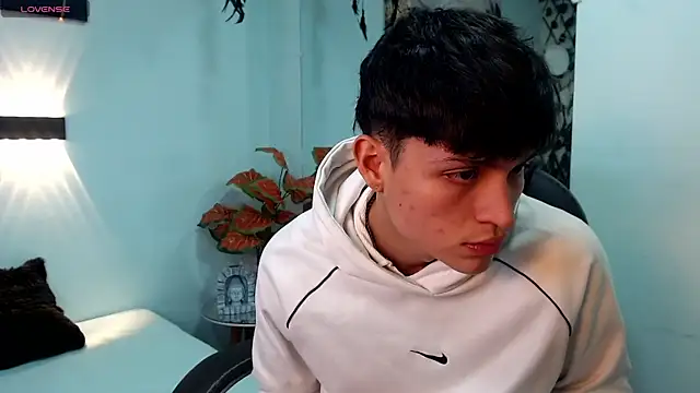 Snapshot of drago_ivan chatting on June 2026 12:30:01 PM drago ivan online show from June 2026 12:30:01 PM