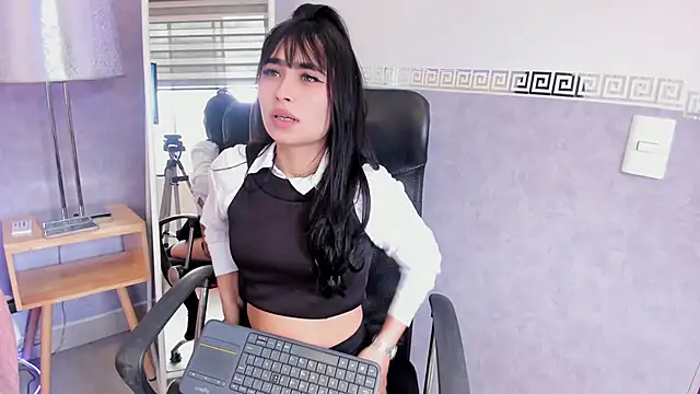 Caandy Pop online show from May 2026 12:23:01 PM