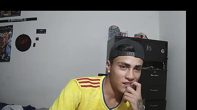 Fenix hardcock online show from June 2026 08:02:01 AM