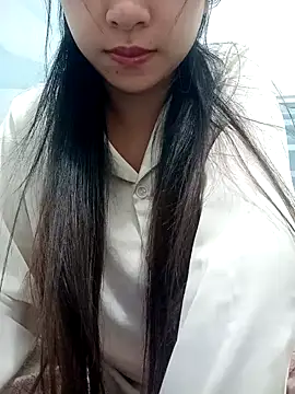 Snapshot of Tinaa999 chatting on May 2026 03:19:02 PM Tinaa999 online show from May 2026 03:19:02 PM