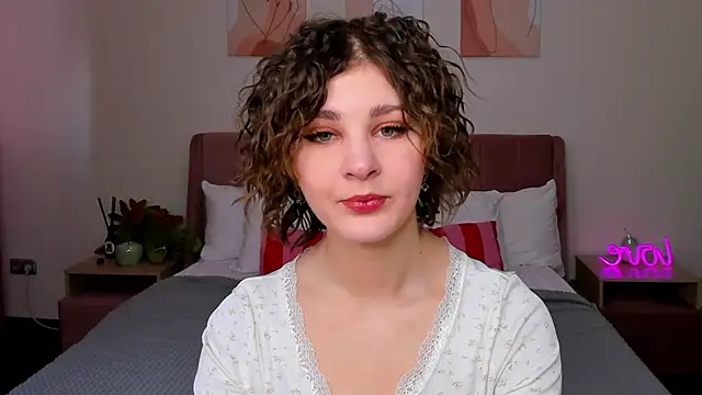 Kira  Fluffy online show from May 2026 12:16:02 AM