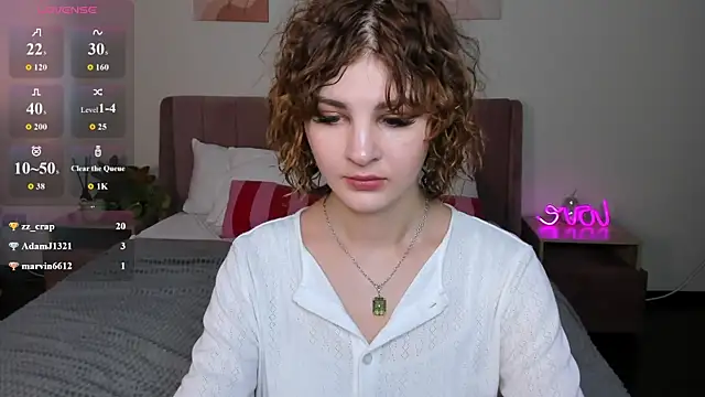 Snapshot of Kira__Fluffy chatting on July 2026 04:19:01 AM Kira Fluffy online show from July 2026 04:19:01 AM