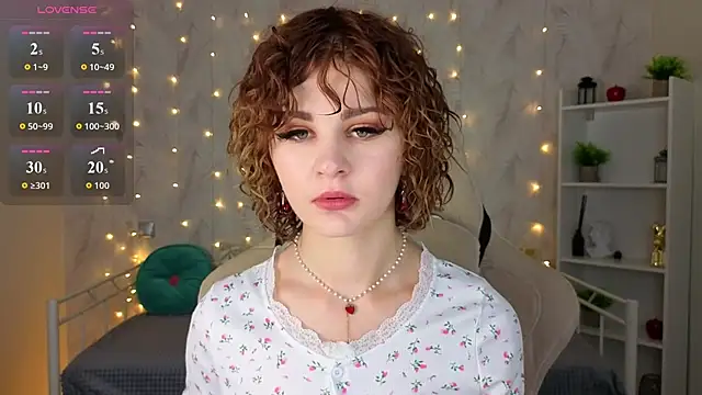 Snapshot of Kira__Fluffy chatting on July 2026 12:02:01 AM Kira Fluffy online show from July 2026 12:02:01 AM