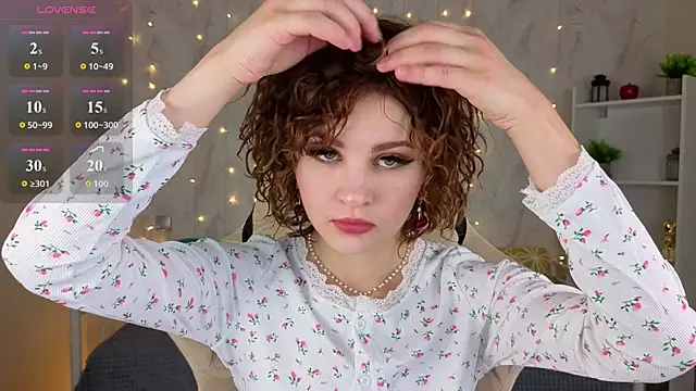 Snapshot of Kira__Fluffy chatting on July 2026 12:05:01 AM Kira Fluffy online show from July 2026 12:05:01 AM
