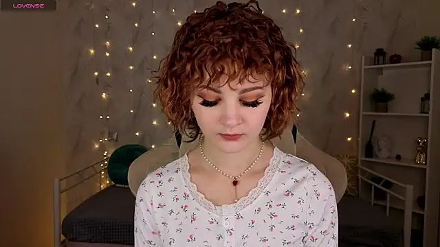 Snapshot of Kira__Fluffy chatting on July 2026 12:02:02 AM Kira Fluffy online show from July 2026 12:02:02 AM