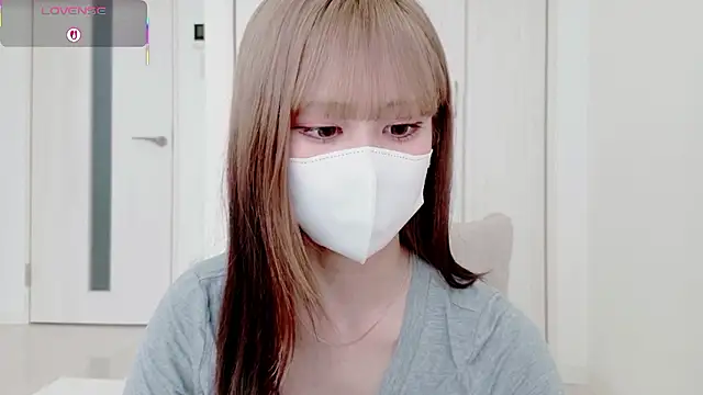 Snapshot of mia-chan3 chatting on July 2026 06:18:01 AM mia-chan3 online show from July 2026 06:18:01 AM