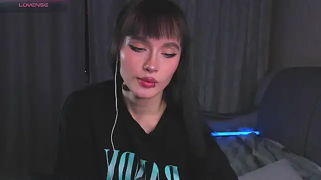 demetracorn online show from May 2026 04:24:01 PM