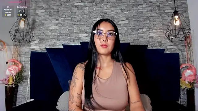 Snapshot of Alaia_22 chatting on May 2026 07:32:01 PM Alaia 22 online show from May 2026 07:32:01 PM