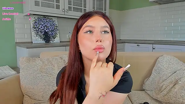 Snapshot of AliceFlowe chatting on July 2026 12:56:01 PM AliceFlowe online show from July 2026 12:56:01 PM