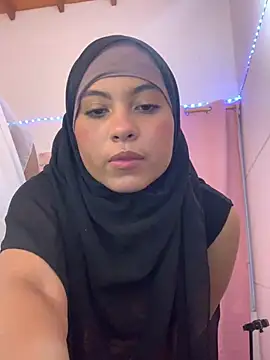 Snapshot of Paula-sinz chatting on July 2026 11:18:02 PM Paula-sinz online show from July 2026 11:18:02 PM