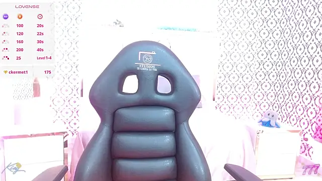 fiory tay online show from May 2026 07:00:02 PM