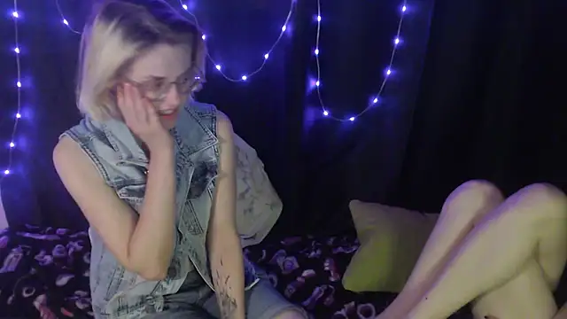   Freya    online show from May 2026 12:23:01 PM
