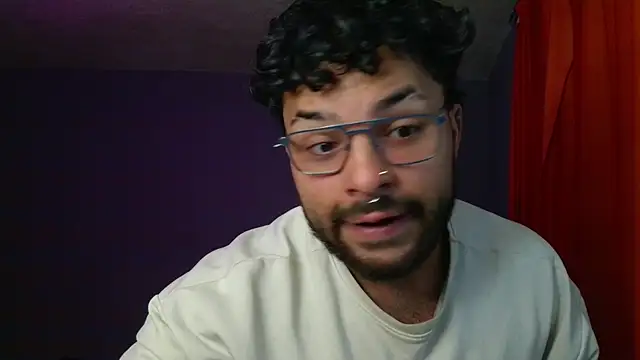 Snapshot of LYNN_N_SAMMAEL chatting on July 2026 04:52:02 AM LYNN N SAMMAEL online show from July 2026 04:52:02 AM