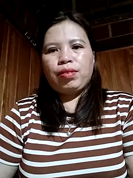 Snapshot of -Yeyi- chatting on June 2026 01:50:01 PM -Yeyi- online show from June 2026 01:50:01 PM