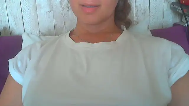 Bella--White online show from June 2026 08:04:01 AM