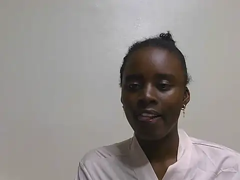 Snapshot of SassyTarrif chatting on May 2026 08:18:01 PM SassyTarrif online show from May 2026 08:18:01 PM