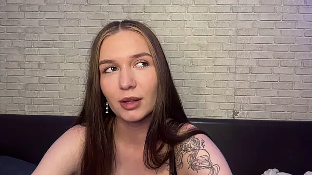 Snapshot of Vitacute chatting on May 2026 07:11:01 PM Vitacute online show from May 2026 07:11:01 PM