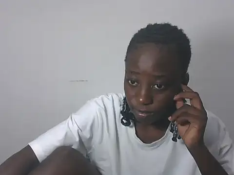 Darkpretty23 online show from May 2026 02:14:01 PM