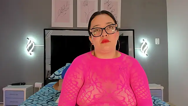 Snapshot of zoe_curvyy chatting on June 2026 12:08:01 PM zoe curvyy online show from June 2026 12:08:01 PM
