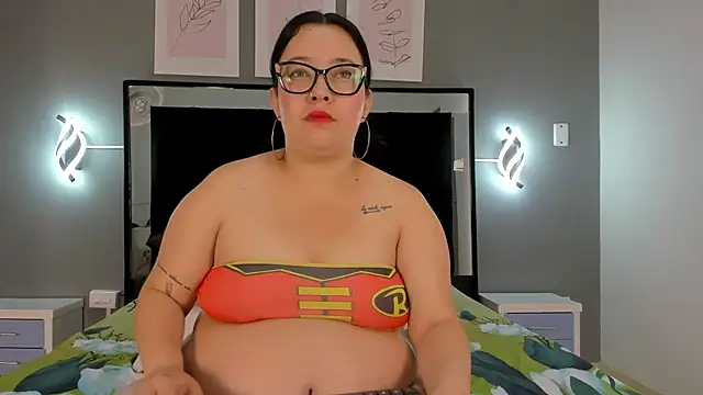 Snapshot of zoe_curvyy chatting on June 2026 12:09:02 PM zoe curvyy online show from June 2026 12:09:02 PM