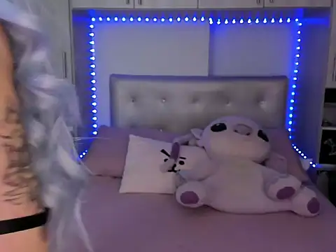 Snapshot of Honniewhitee_ chatting on July 2026 10:12:01 PM Honniewhitee online show from July 2026 10:12:01 PM