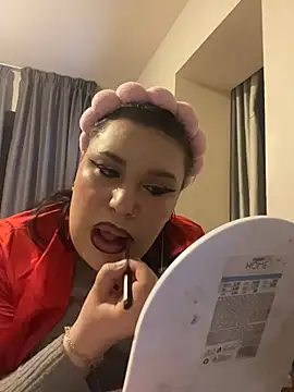 NaomiJasminX online show from May 2026 06:05:02 PM